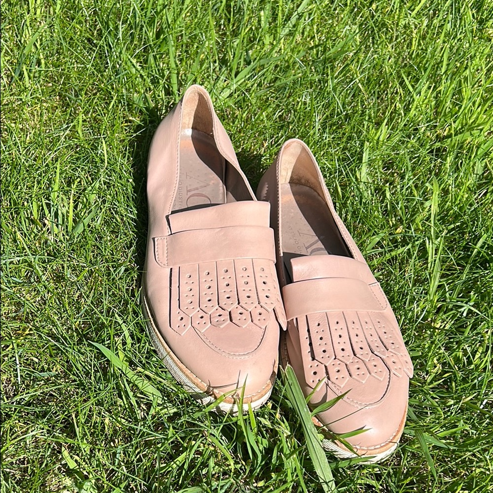 ⭐️SALE⭐️AGL loafers 👞 tan!